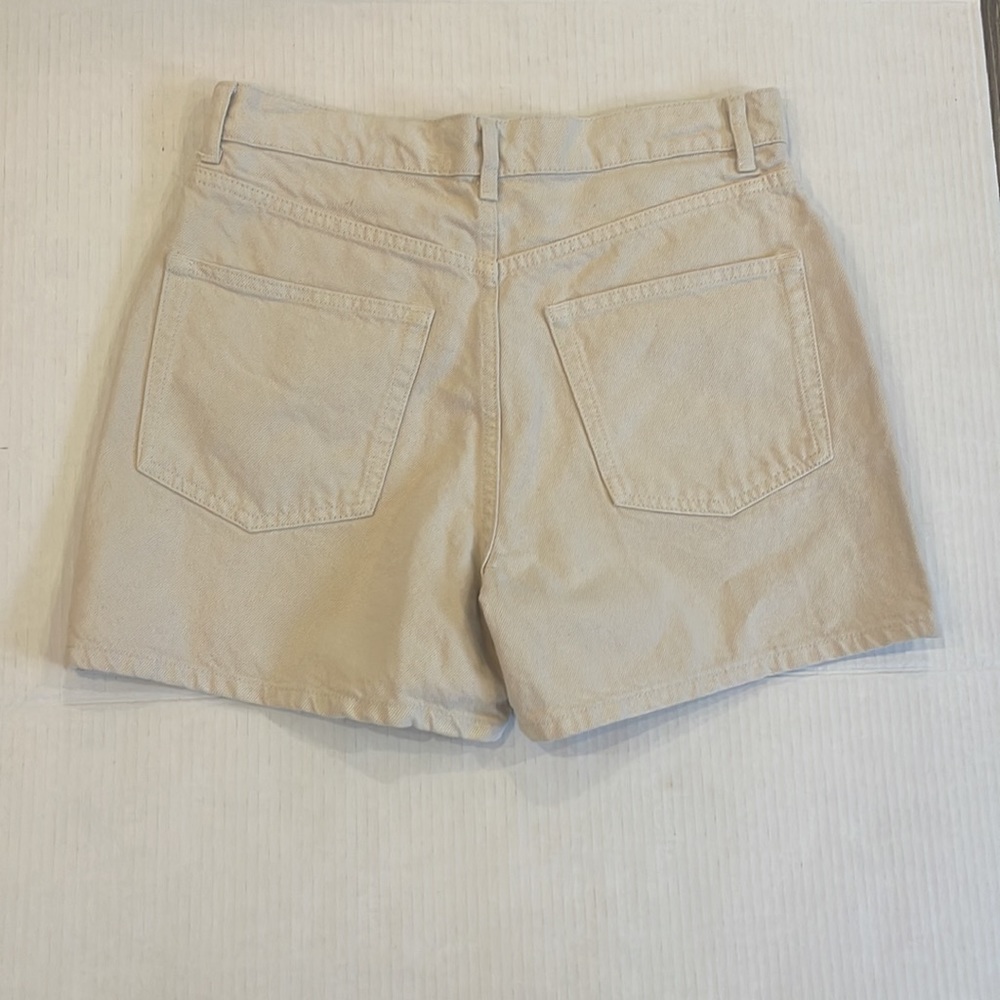 NWOT REFORMATION AMY BUTTON FLY HIGH RISE JEAN DENIM SHORTS BONE WASH Size 29 - Picture 9 of 15